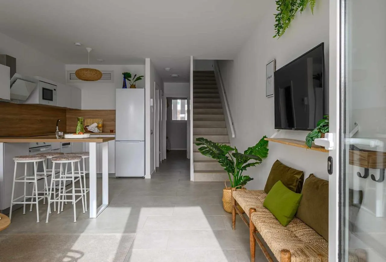 Monstera Vivienda Vacacional de Lujo a 500m de Playa Dorada WIFI RÁPIDO Playa Blanca  0*, Playa Blanca (Lanzarote)