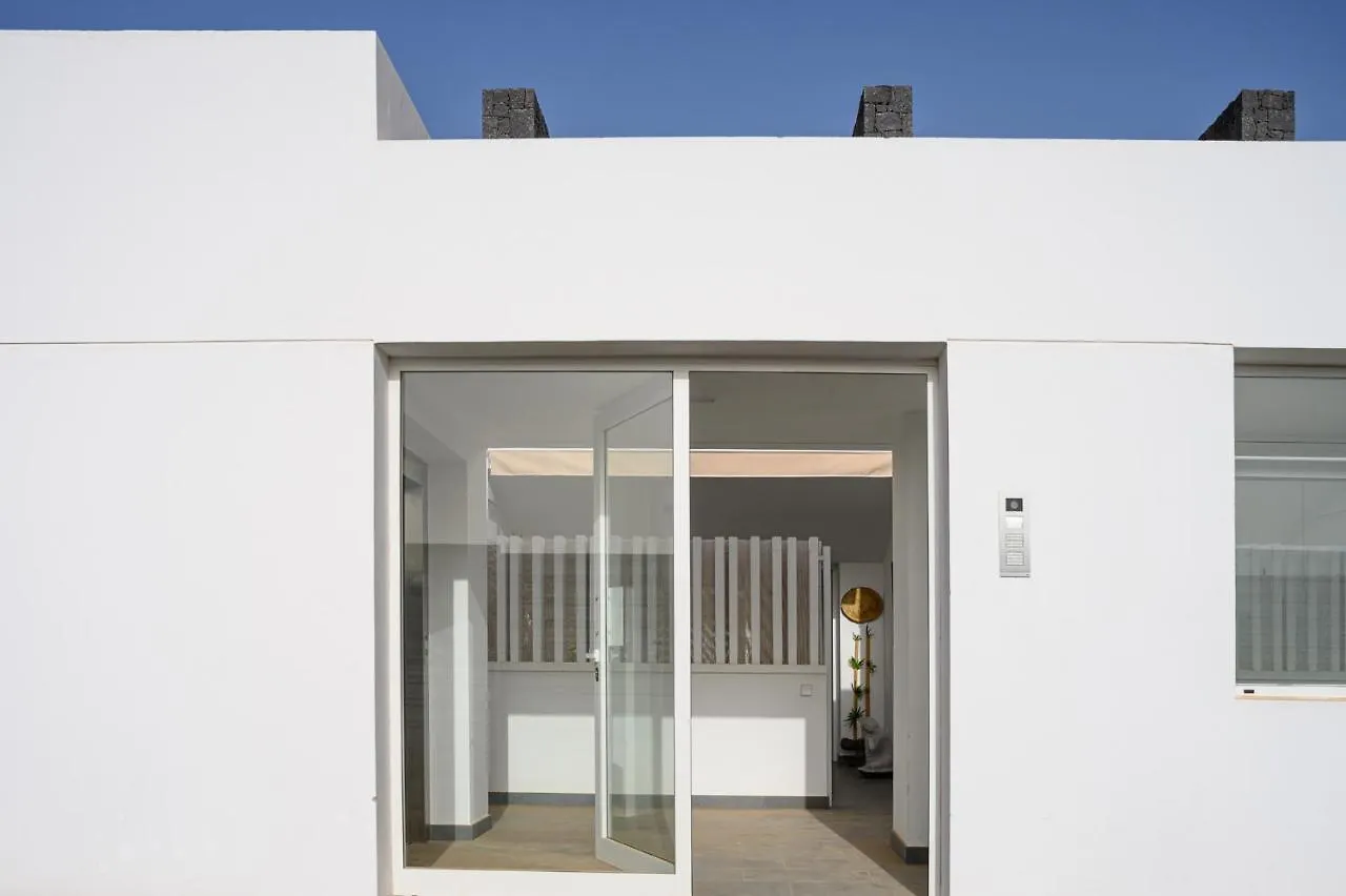 Monstera Vivienda Vacacional de Lujo a 500m de Playa Dorada WIFI RÁPIDO Playa Blanca  España